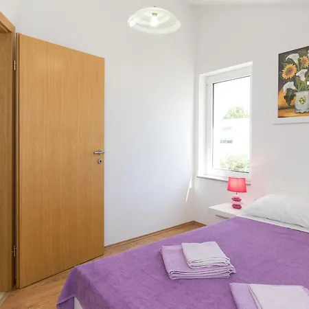 Daire Nino 4 By Interhome *