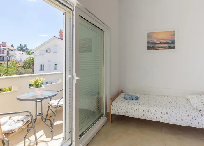 Nino 4 By Interhome Daire